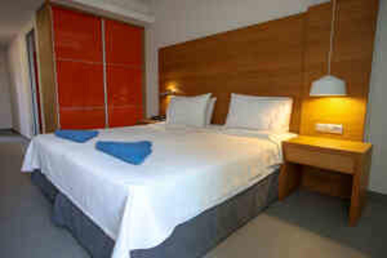 Petra Hotel Agia Galini  Exterior photo